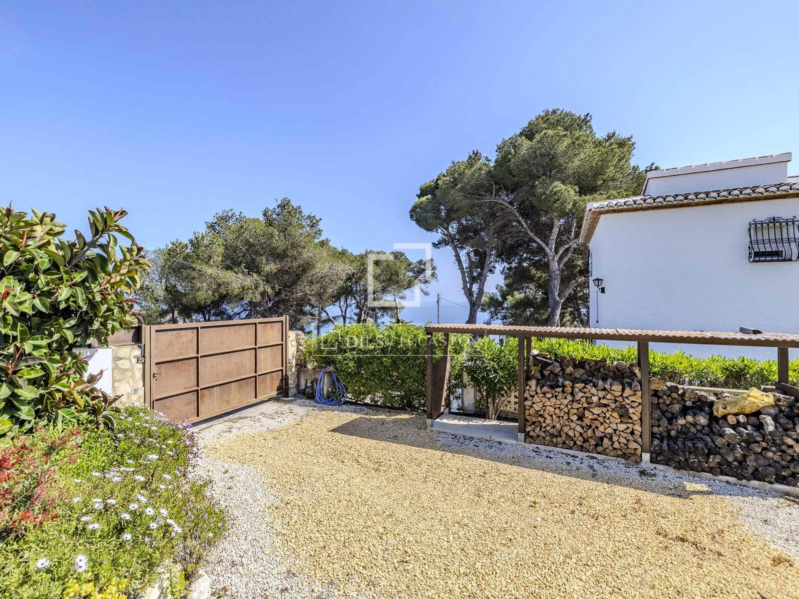 5 Zimmer Villa zu verkaufen in Javea / Xabia mit Pool Garage - 1.340.000 € (Ref: 9863622)