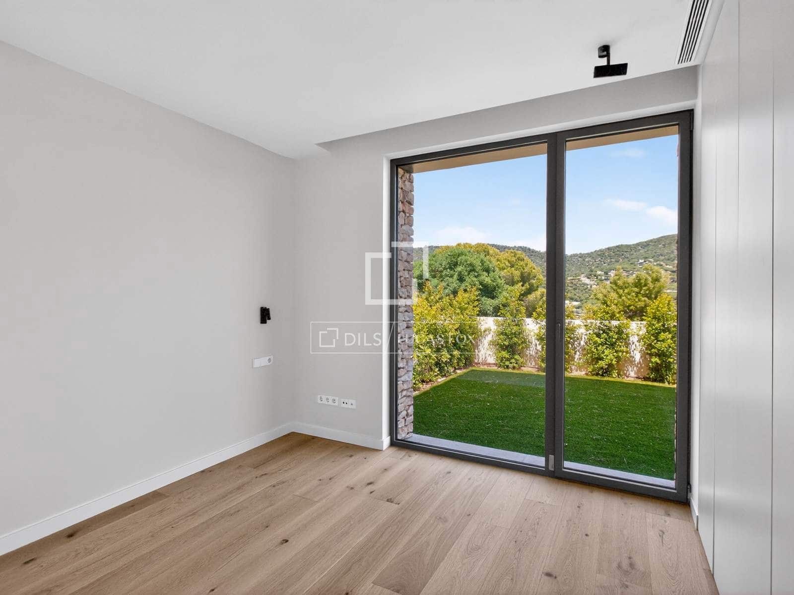 5 sypialnia Willa na sprzedaż w Cabrils z basenem garażem - 2 225 000 € (Ref: 9863623)