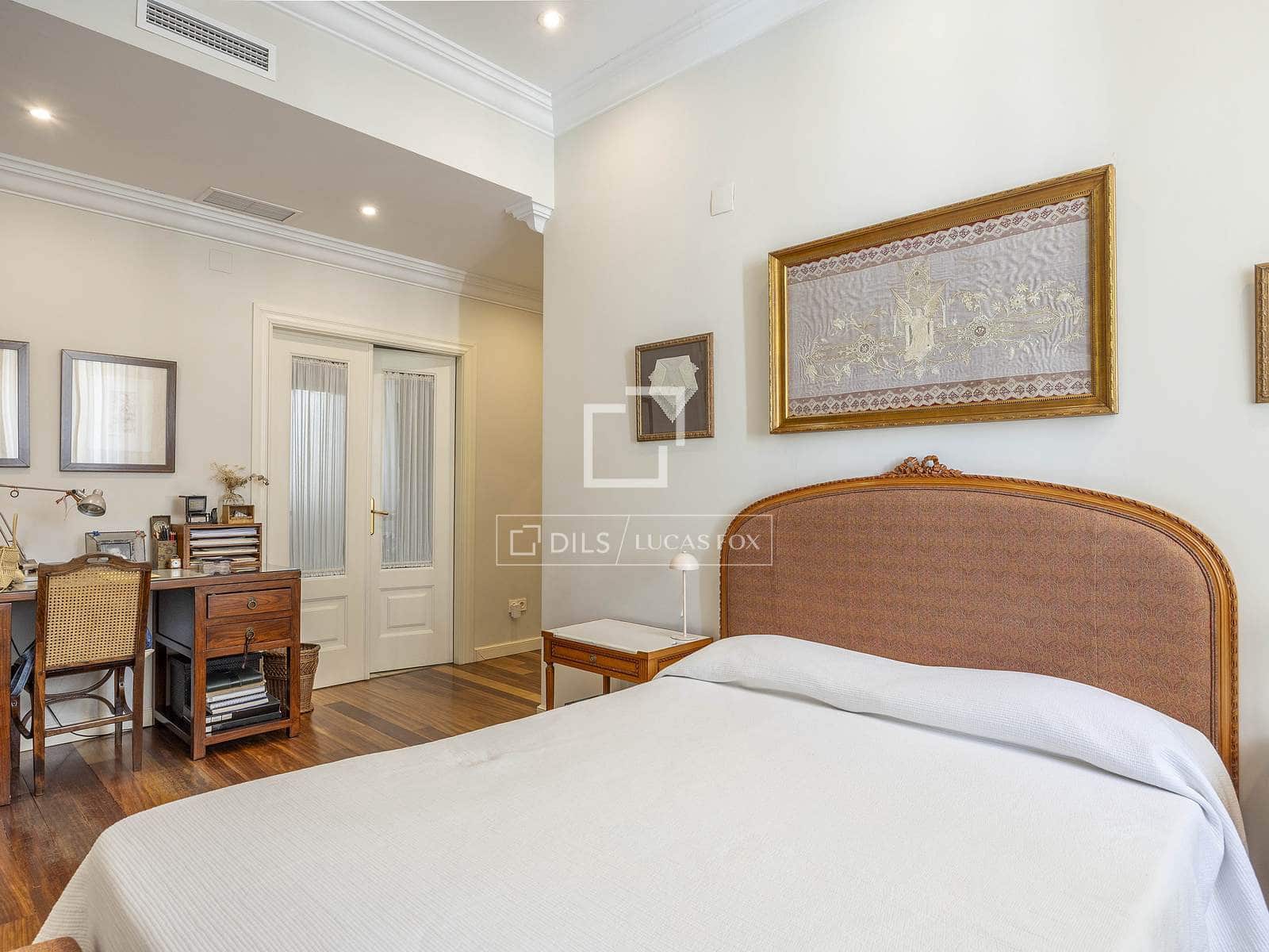 4 soverom Leilighet til leie i Valencia by - € 6 000 (Ref: 9863624)