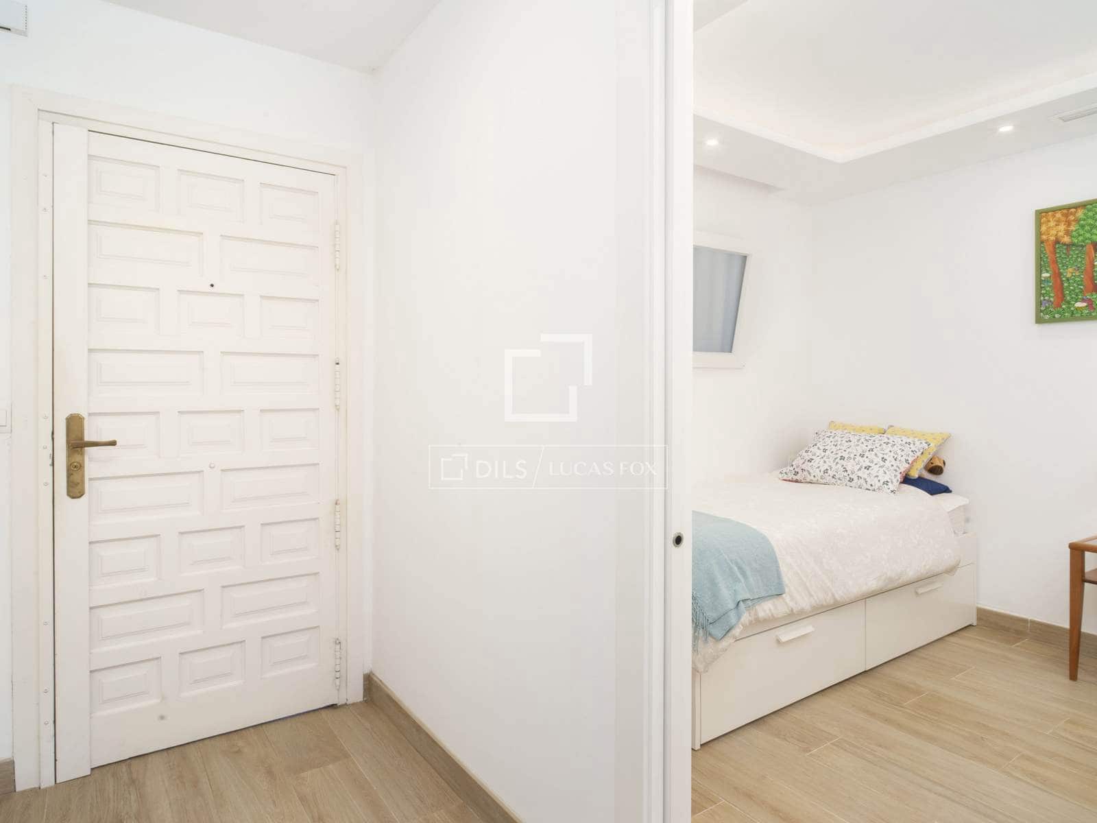 2 sypialnia Apartament na sprzedaż w Marbella z basenem garażem - 2 425 000 € (Ref: 9863748)