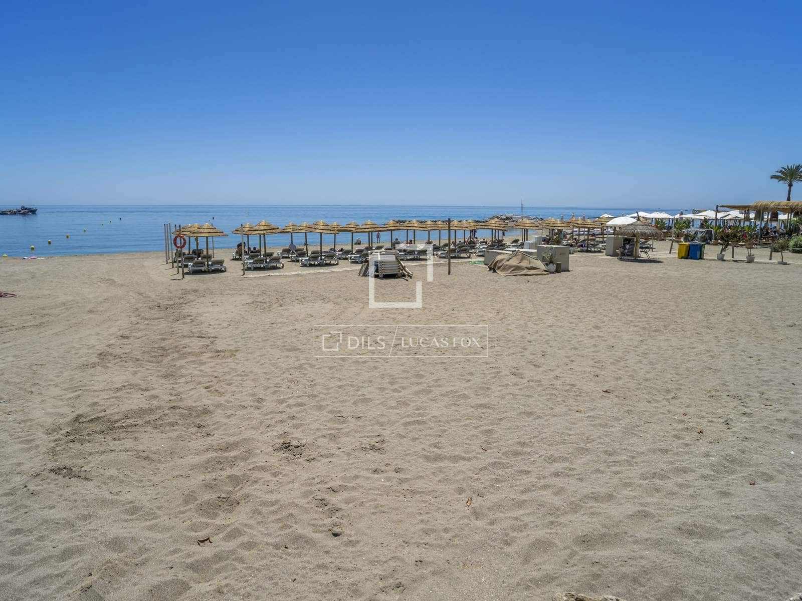 2 sypialnia Apartament na sprzedaż w Marbella z basenem garażem - 2 425 000 € (Ref: 9863748)