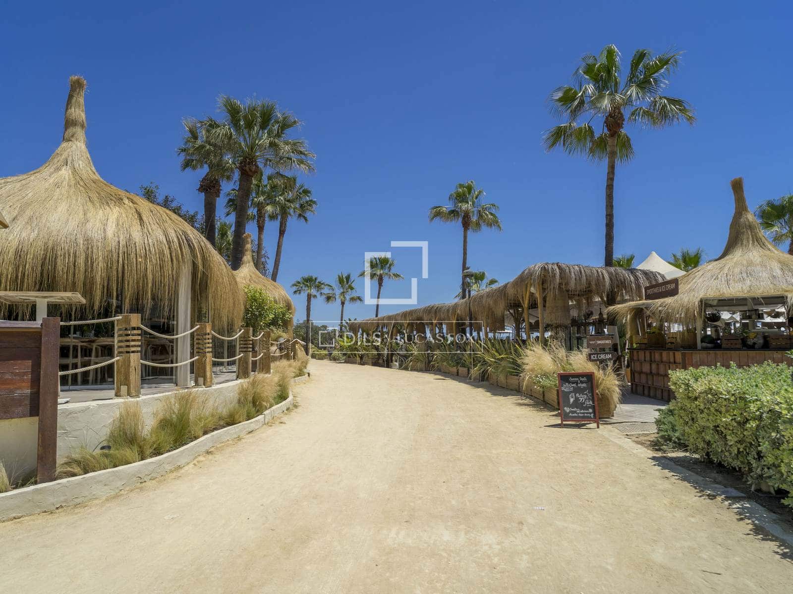 2 sypialnia Apartament na sprzedaż w Marbella z basenem garażem - 2 425 000 € (Ref: 9863748)