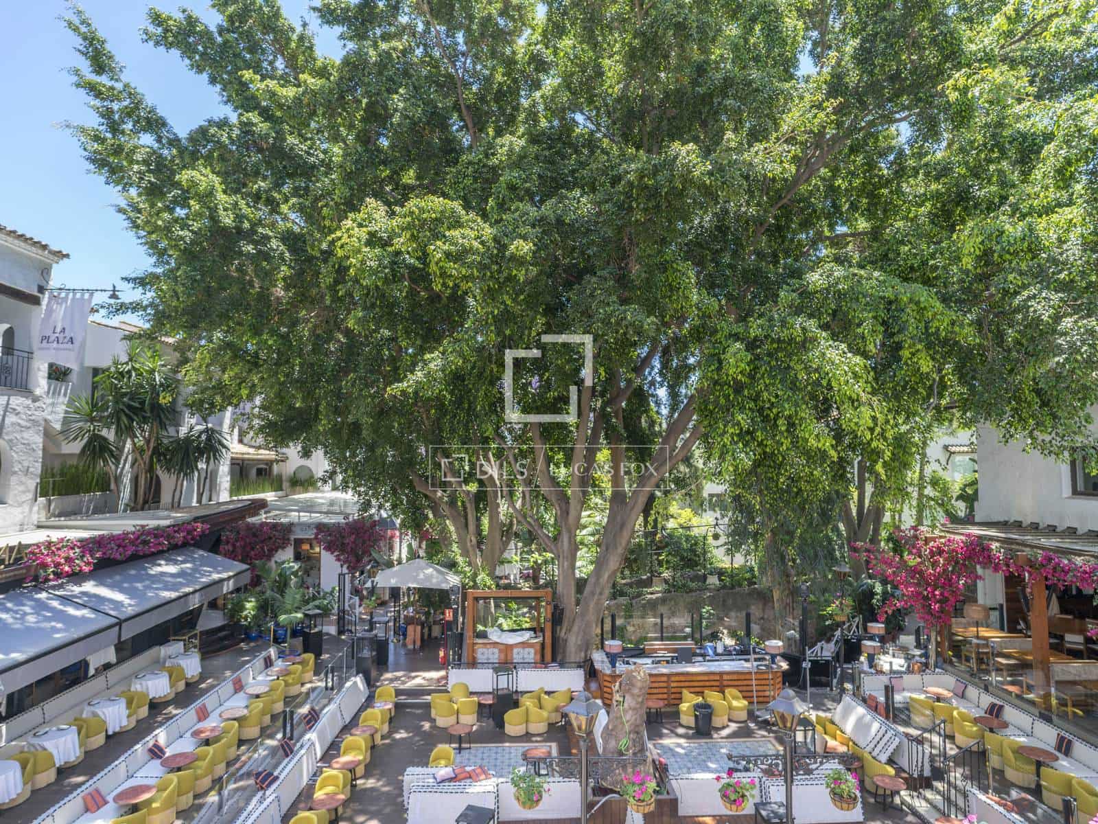 2 sypialnia Apartament na sprzedaż w Marbella z basenem garażem - 2 425 000 € (Ref: 9863748)