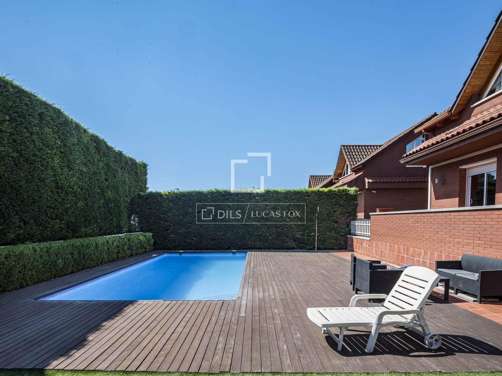 5 slaapkamer Villa te koop in Mira-Sol met zwembad garage - € 1.245.000 (Ref: 9863749)