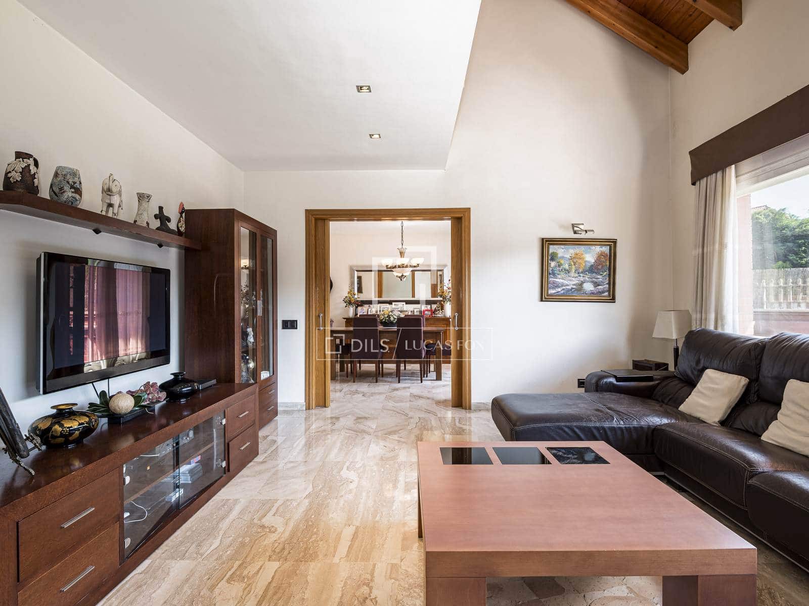 5 slaapkamer Villa te koop in Mira-Sol met zwembad garage - € 1.245.000 (Ref: 9863749)