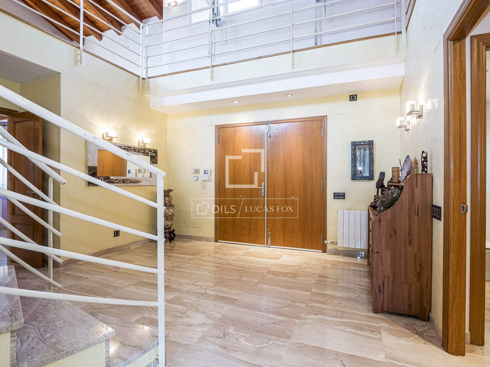 5 slaapkamer Villa te koop in Mira-Sol met zwembad garage - € 1.245.000 (Ref: 9863749)