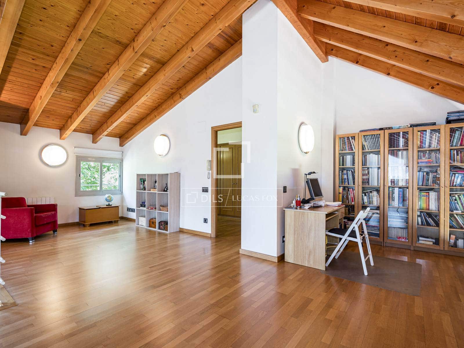 5 slaapkamer Villa te koop in Mira-Sol met zwembad garage - € 1.245.000 (Ref: 9863749)