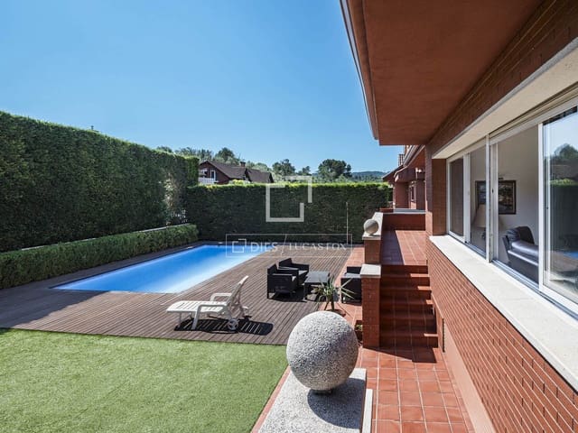 5 slaapkamer Villa te koop in Mira-Sol, Sant Cugat del Vallès met zwembad garage - € 1.245.000 (Ref: 9863749)