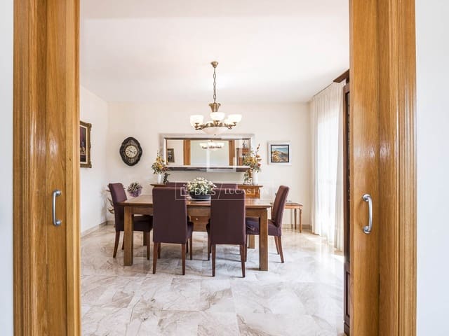 5 slaapkamer Villa te koop in Mira-Sol, Sant Cugat del Vallès met zwembad garage - € 1.245.000 (Ref: 9863749)