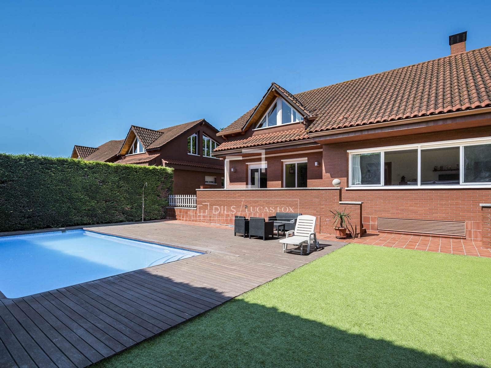 5 slaapkamer Villa te koop in Mira-Sol met zwembad garage - € 1.245.000 (Ref: 9863749)