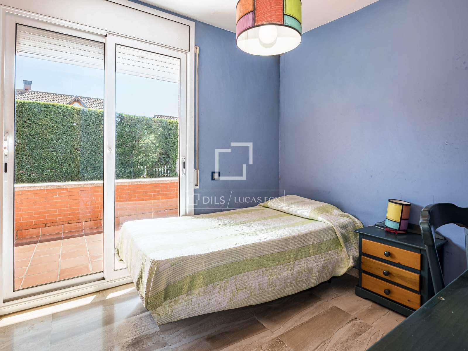 5 slaapkamer Villa te koop in Mira-Sol met zwembad garage - € 1.245.000 (Ref: 9863749)