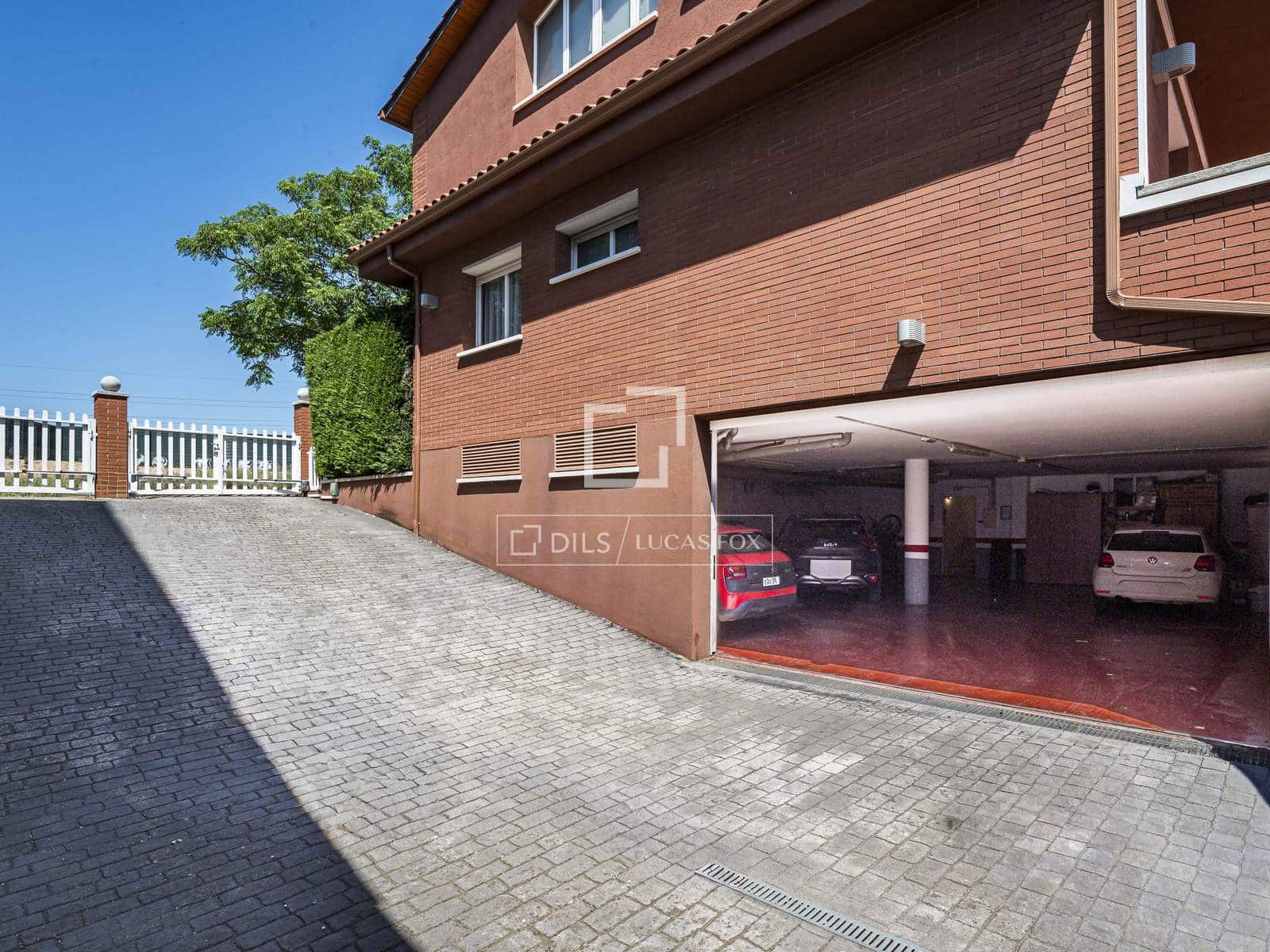 5 slaapkamer Villa te koop in Mira-Sol met zwembad garage - € 1.245.000 (Ref: 9863749)