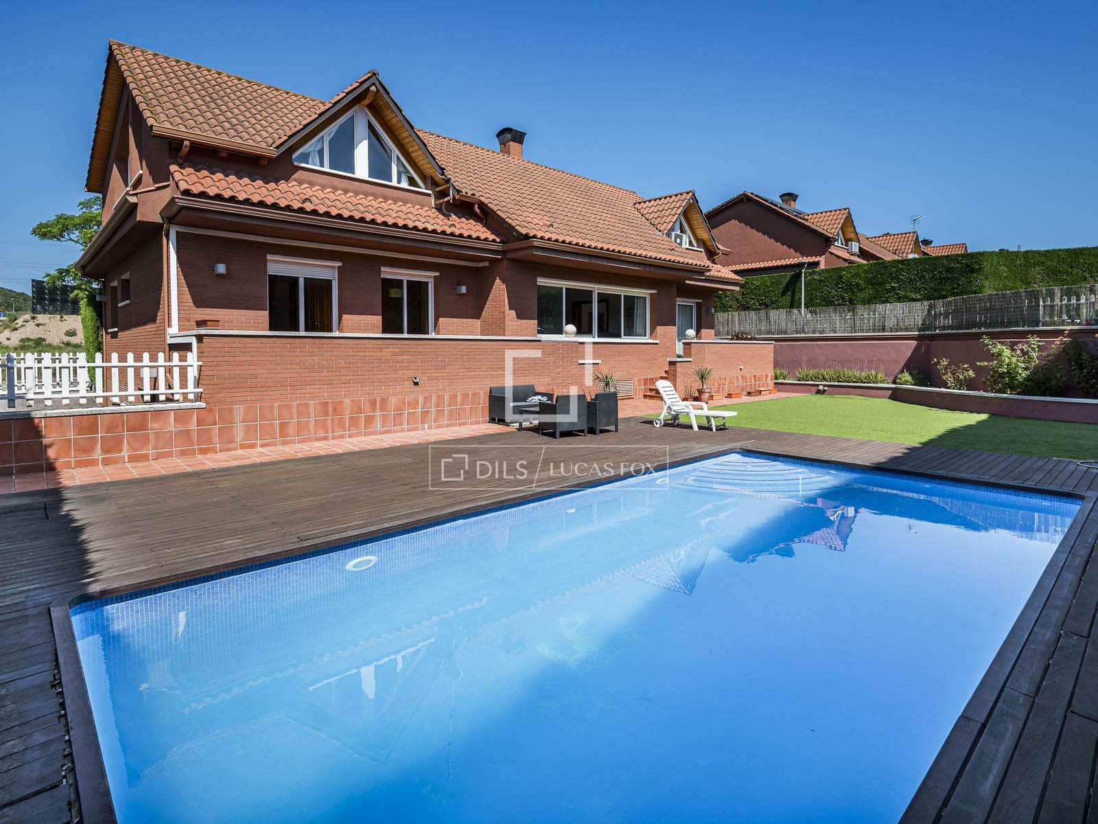 5 slaapkamer Villa te koop in Mira-Sol met zwembad garage - € 1.245.000 (Ref: 9863749)