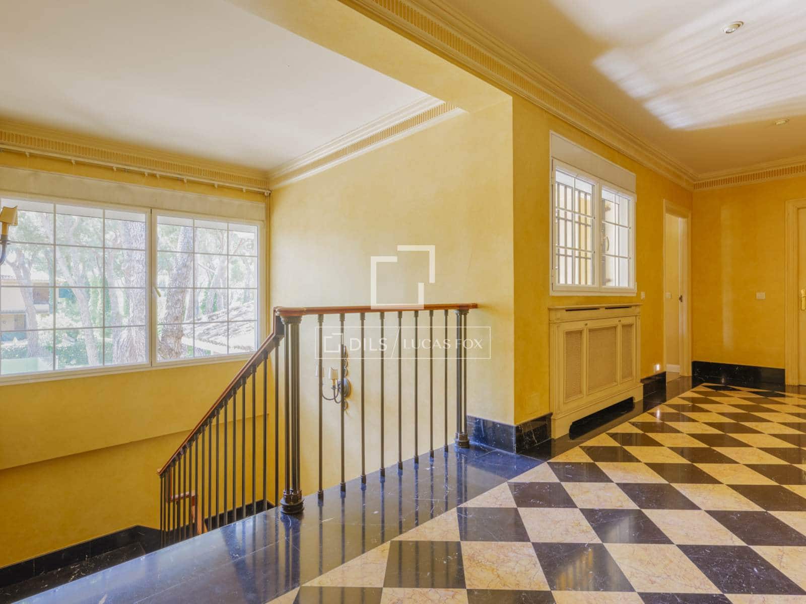 7 sypialnia Willa na sprzedaż w Pozuelo de Alarcon z basenem garażem - 3 900 000 € (Ref: 9863752)