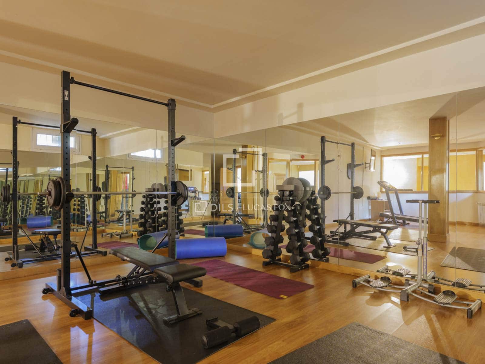 7 sypialnia Willa na sprzedaż w Pozuelo de Alarcon z basenem garażem - 3 900 000 € (Ref: 9863752)