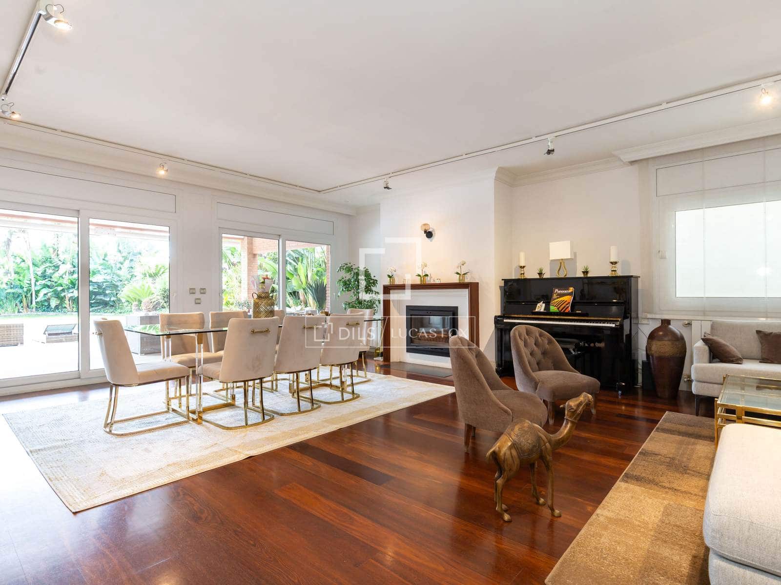 3 sypialnia Willa na sprzedaż w Sant Just Desvern z basenem garażem - 2 150 000 € (Ref: 9863753)