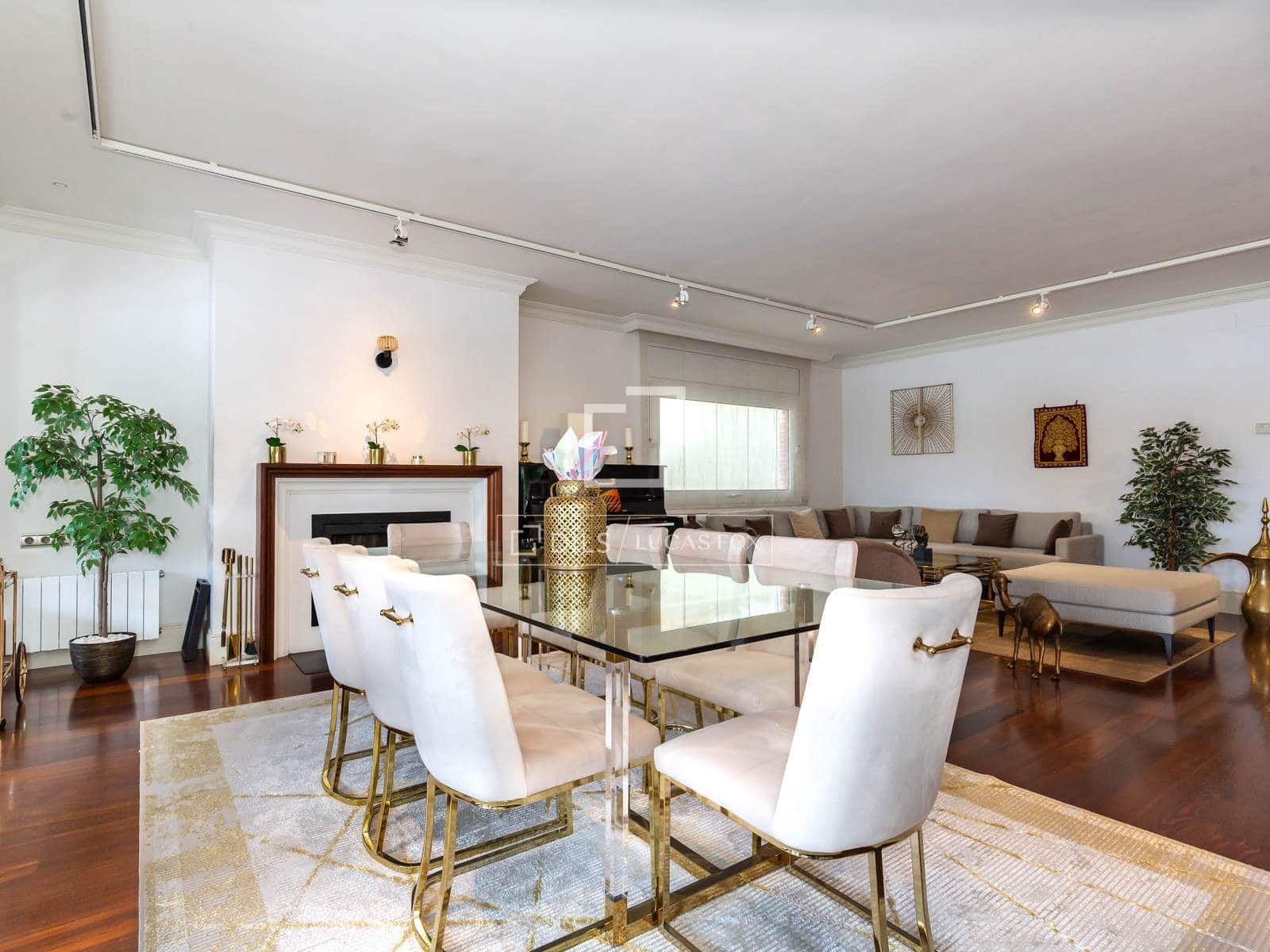 3 sypialnia Willa na sprzedaż w Sant Just Desvern z basenem garażem - 2 150 000 € (Ref: 9863753)