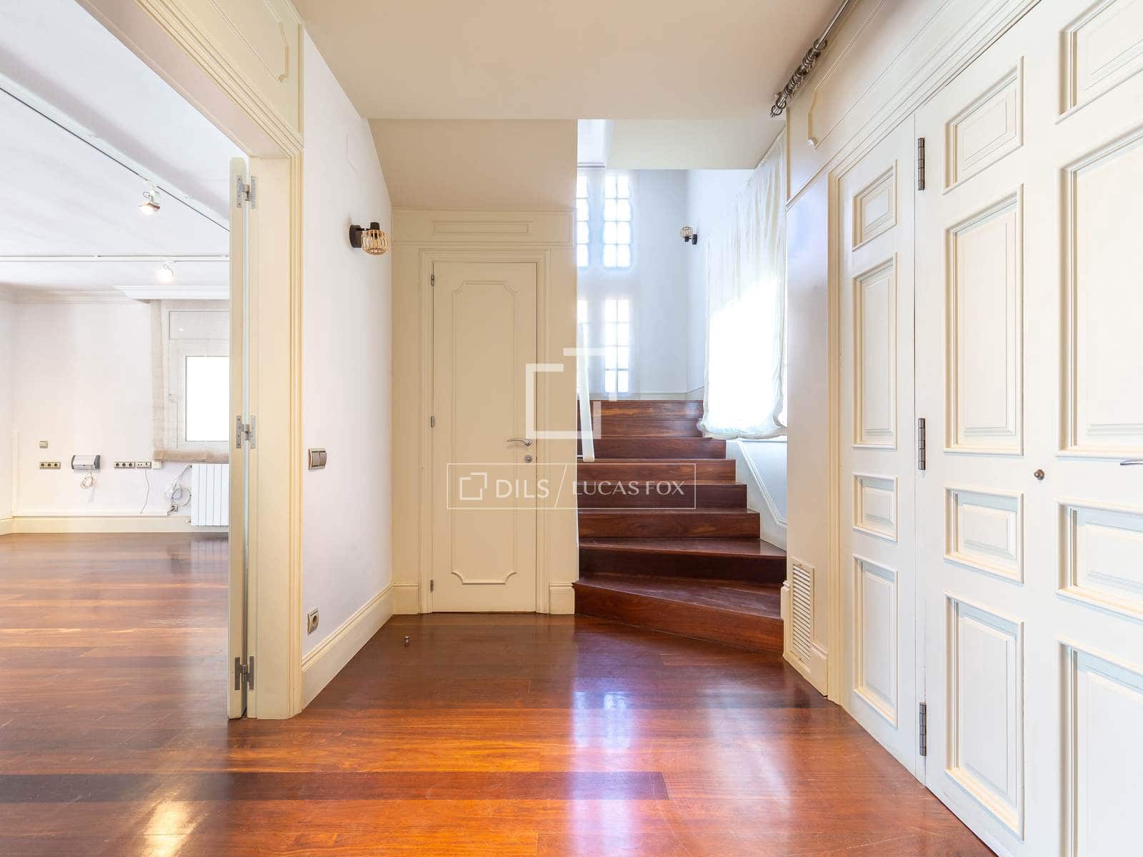 3 sypialnia Willa na sprzedaż w Sant Just Desvern z basenem garażem - 2 150 000 € (Ref: 9863753)