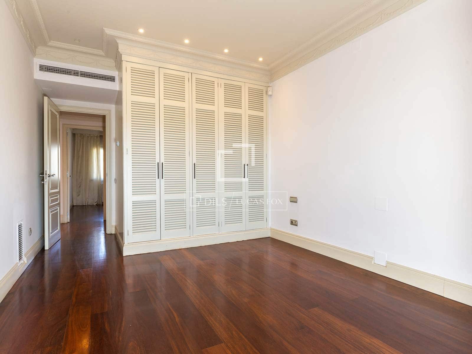 3 sypialnia Willa na sprzedaż w Sant Just Desvern z basenem garażem - 2 150 000 € (Ref: 9863753)