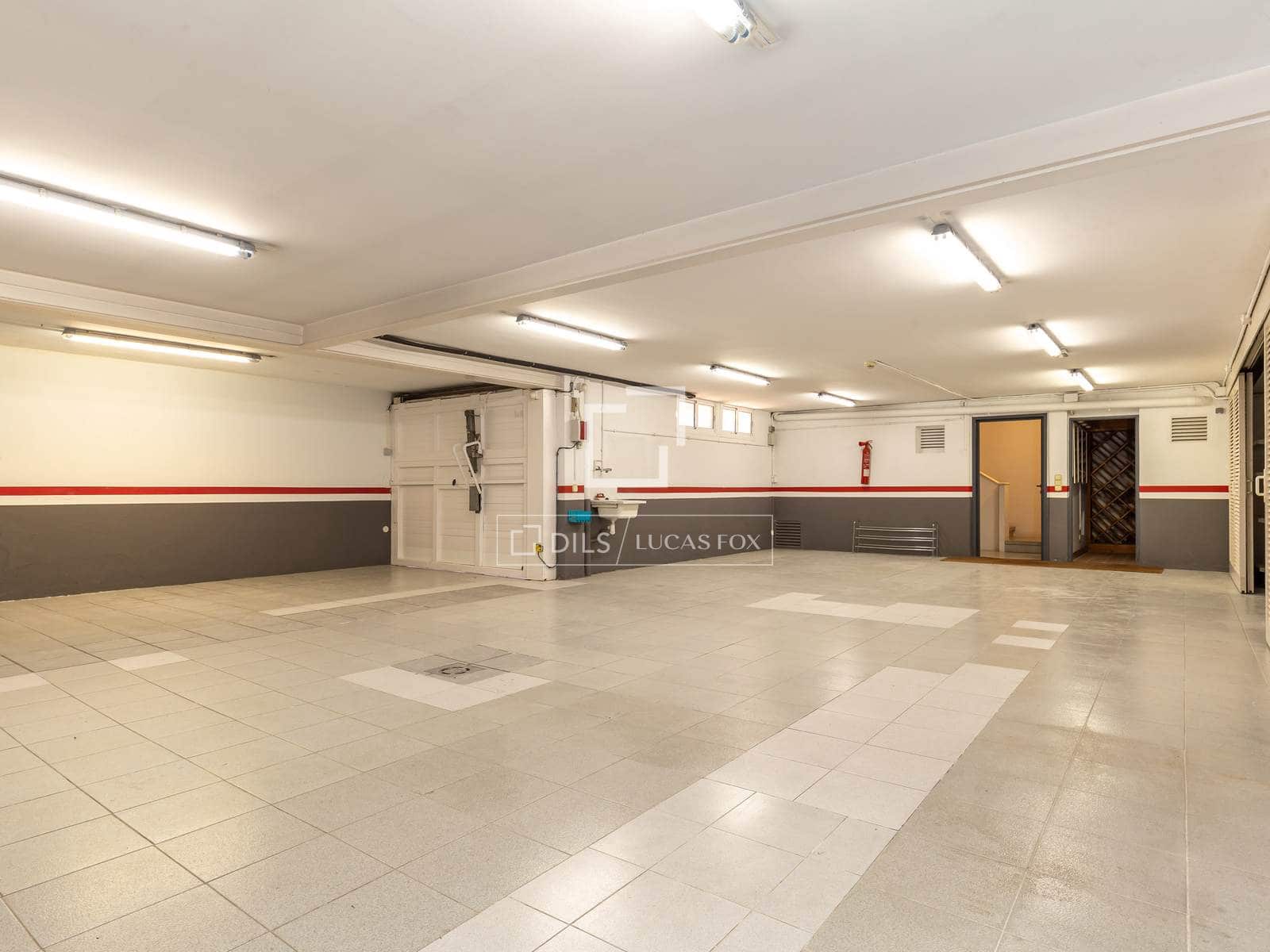 3 sypialnia Willa na sprzedaż w Sant Just Desvern z basenem garażem - 2 150 000 € (Ref: 9863753)
