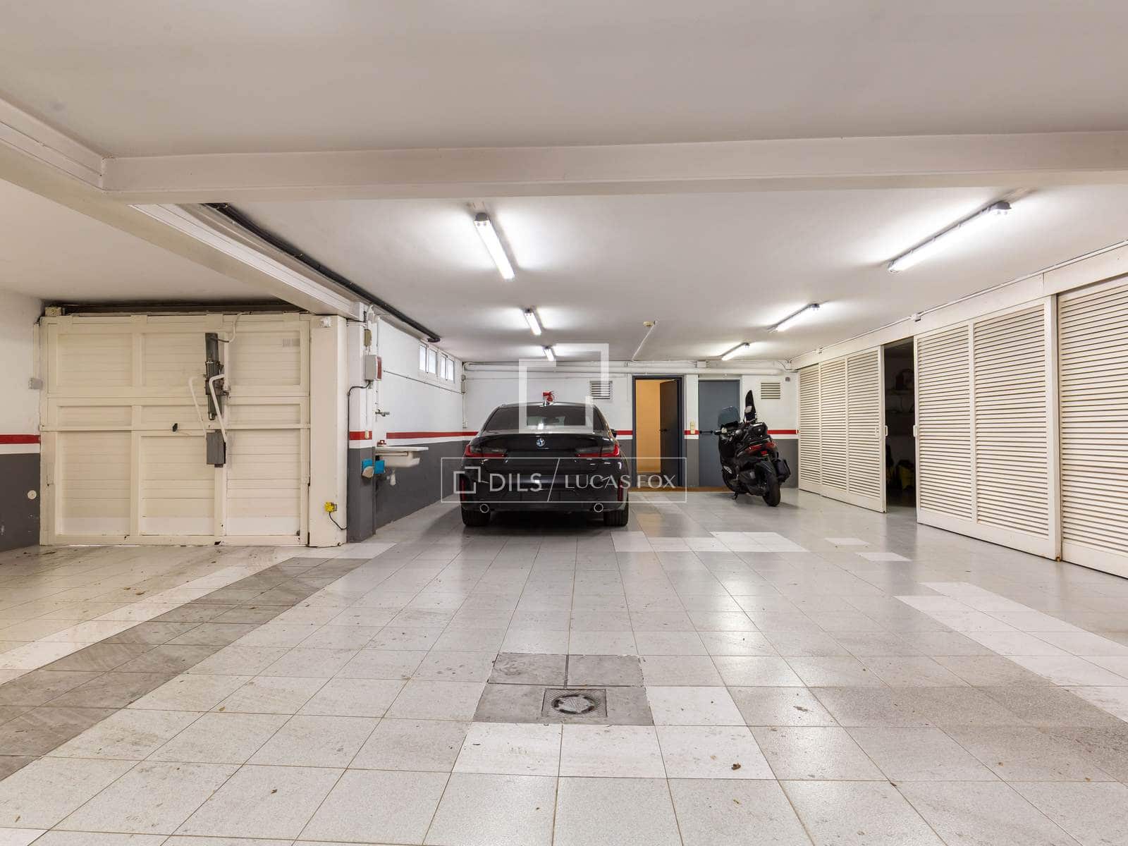 3 sypialnia Willa na sprzedaż w Sant Just Desvern z basenem garażem - 2 150 000 € (Ref: 9863753)