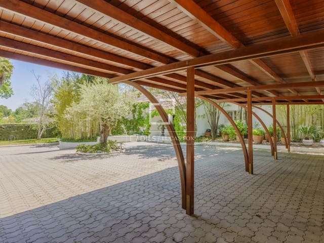 6 soveværelse Villa til salg i Pozuelo de Alarcón med swimmingpool garage - € 3.950.000 (Ref: 9863755)