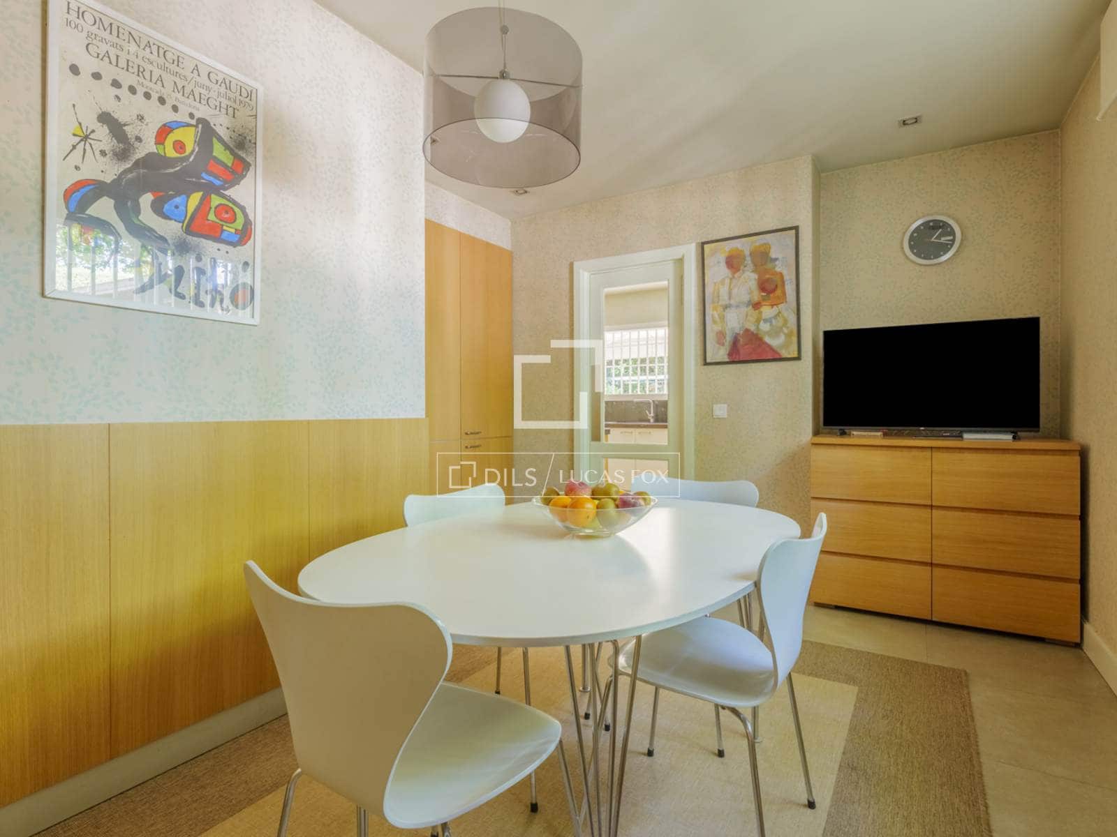 Chalet de 6 habitaciones en Pozuelo de Alarcón en venta con piscina garaje - 3.950.000 € (Ref: 9863755)