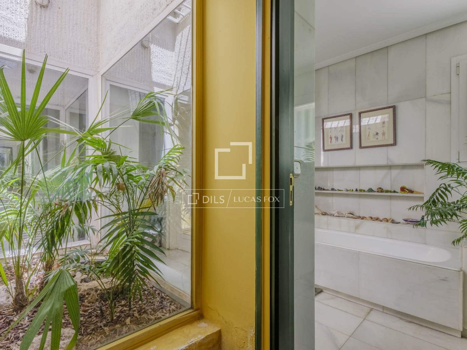 Chalet de 6 habitaciones en Pozuelo de Alarcón en venta con piscina garaje - 3.950.000 € (Ref: 9863755)
