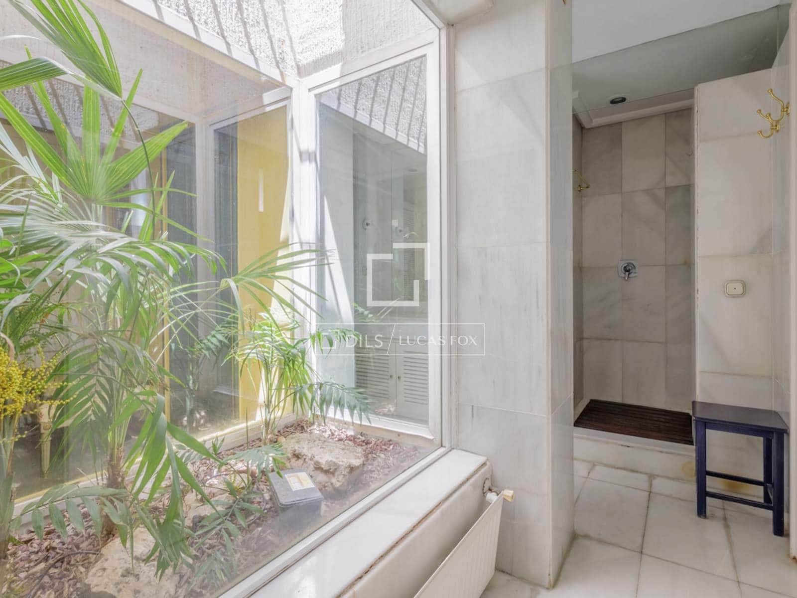 Chalet de 6 habitaciones en Pozuelo de Alarcón en venta con piscina garaje - 3.950.000 € (Ref: 9863755)