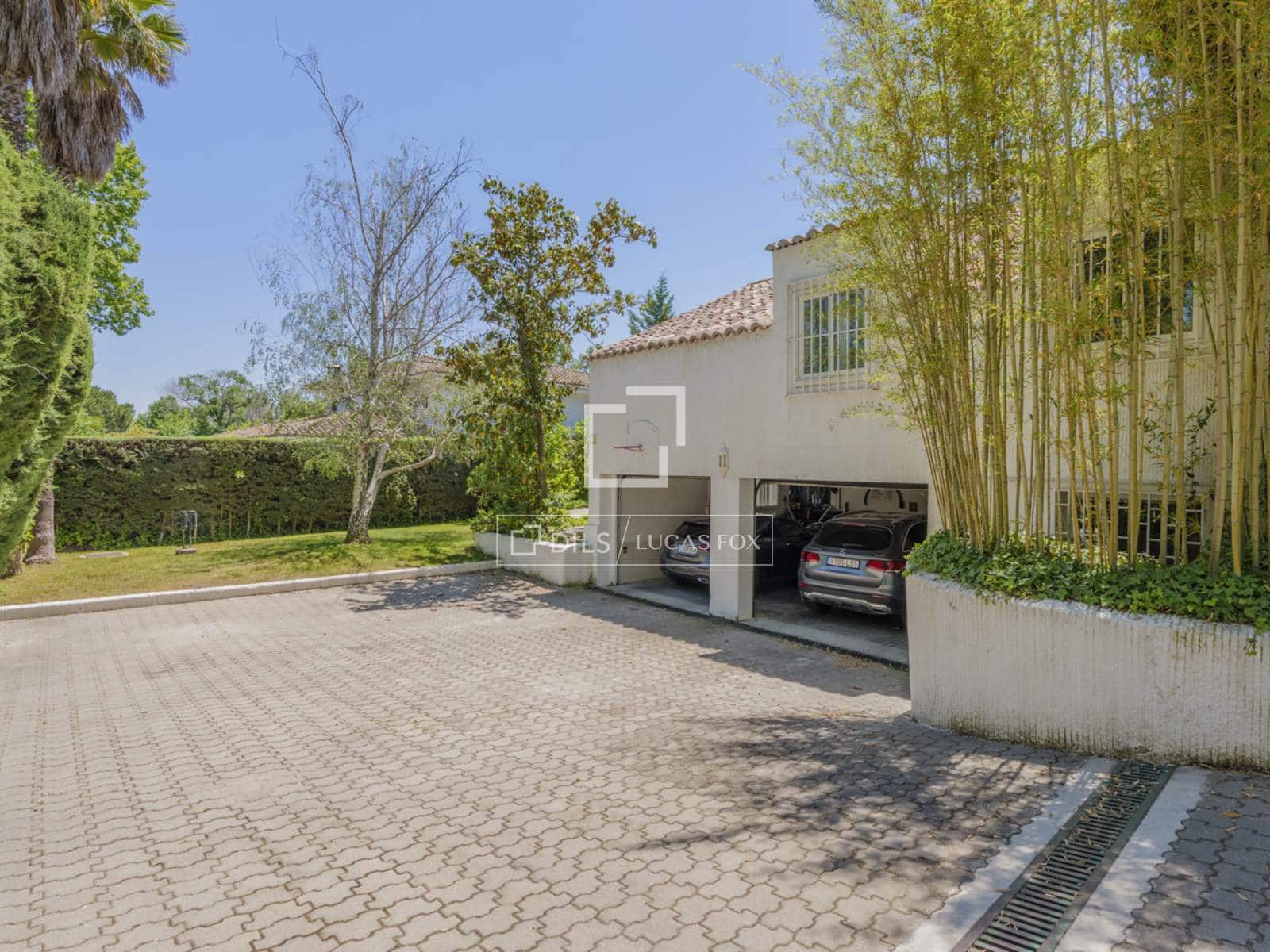 Chalet de 6 habitaciones en Pozuelo de Alarcón en venta con piscina garaje - 3.950.000 € (Ref: 9863755)