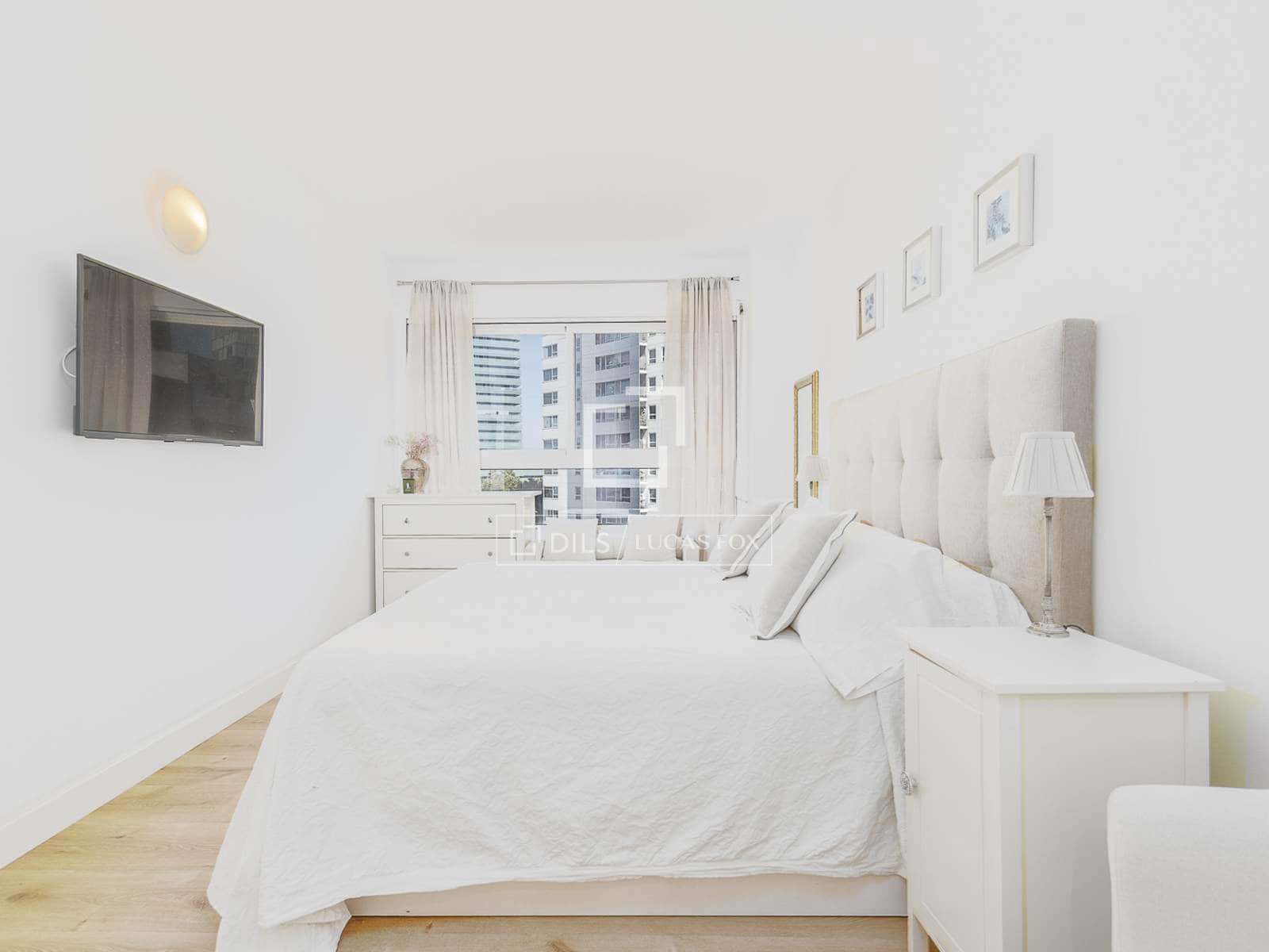 3 soveværelse Lejlighed til salg i Barcelona by med swimmingpool garage - € 1.200.000 (Ref: 9865921)