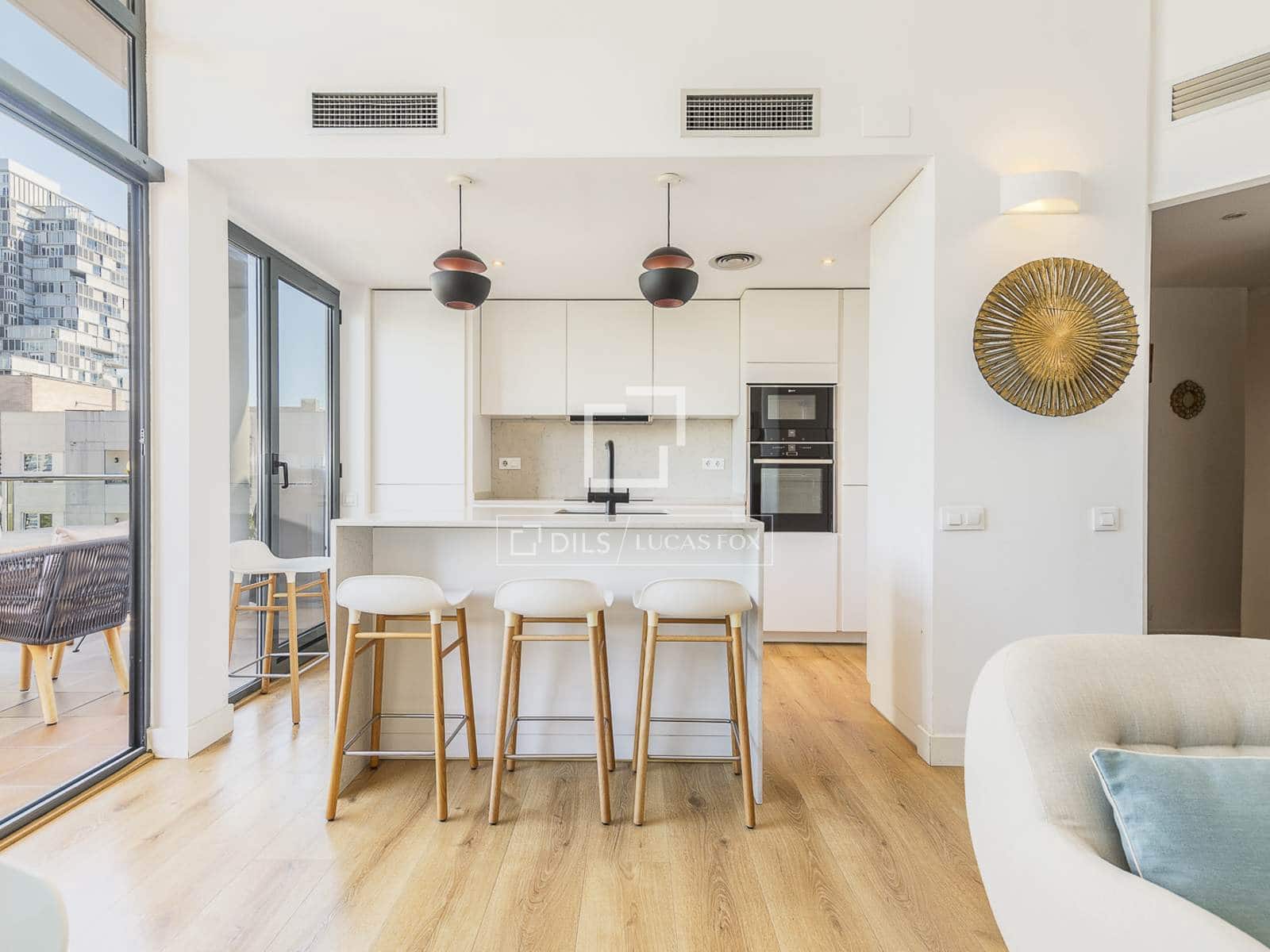 3 soveværelse Lejlighed til salg i Barcelona by med swimmingpool garage - € 1.200.000 (Ref: 9865921)