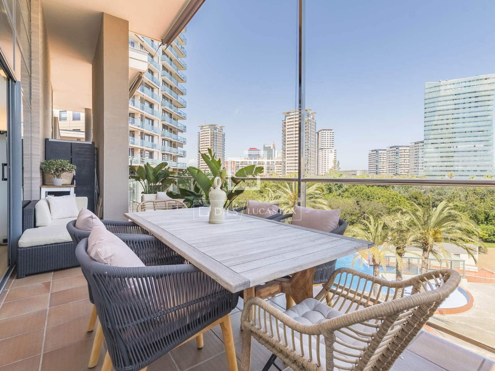 3 soveværelse Lejlighed til salg i Barcelona by med swimmingpool garage - € 1.200.000 (Ref: 9865921)