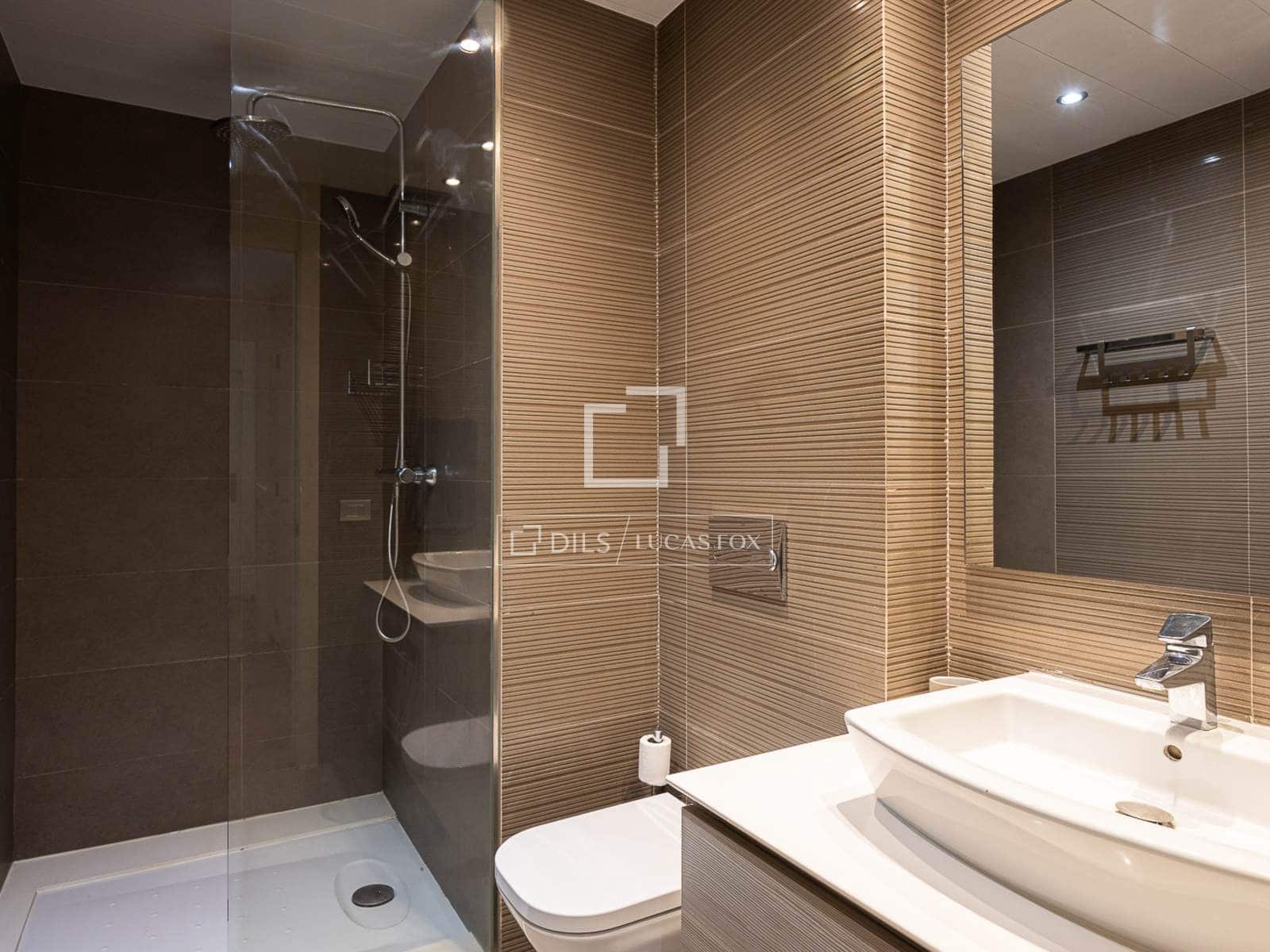 2 makuuhuone Huoneisto vuokrattavana paikassa Barcelona kaupunki - 2 800 € (Ref: 9865923)