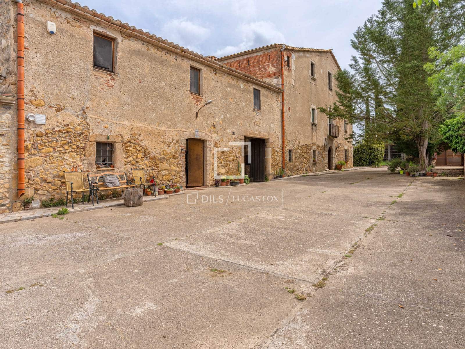 17 bedroom Finca/Country House for sale in Llagostera with pool garage - € 1,450,000 (Ref: 9866035)