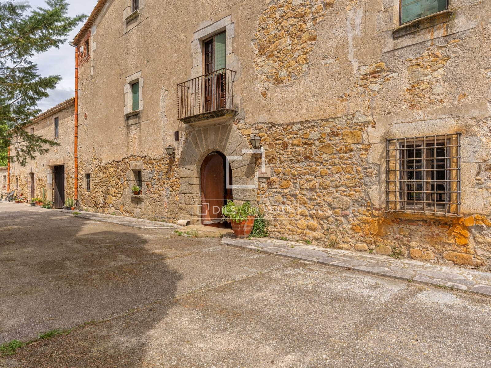 17 bedroom Finca/Country House for sale in Llagostera with pool garage - € 1,450,000 (Ref: 9866035)
