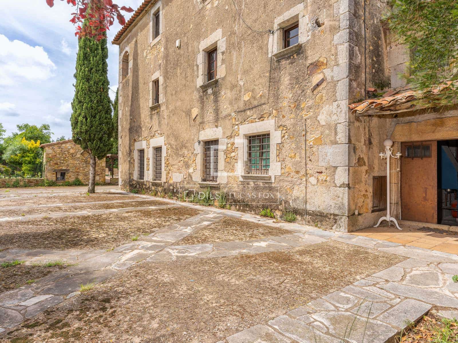 17 bedroom Finca/Country House for sale in Llagostera with pool garage - € 1,450,000 (Ref: 9866035)