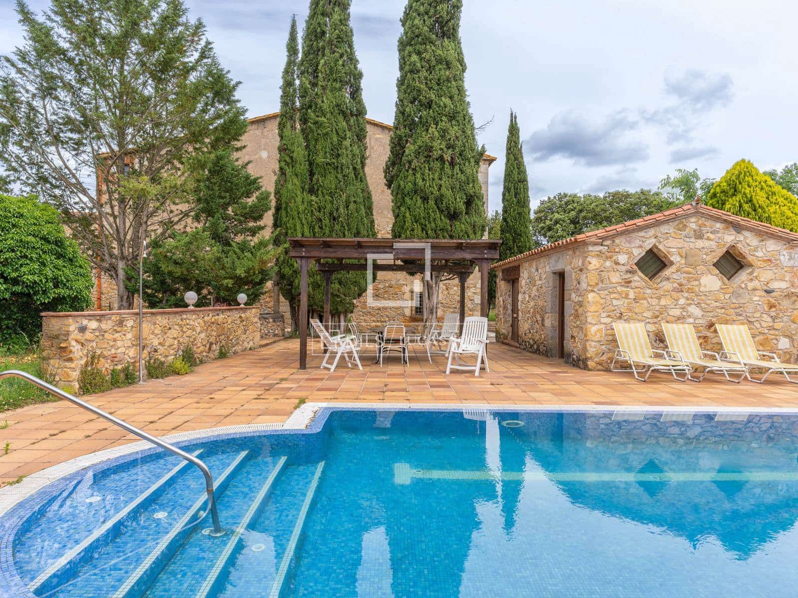 17 bedroom Finca/Country House for sale in Llagostera with pool garage - € 1,450,000 (Ref: 9866035)