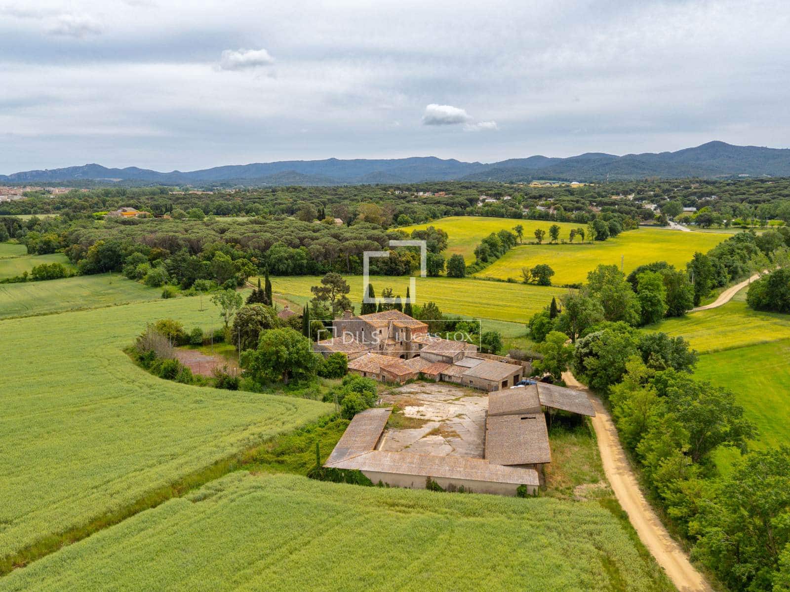 17 bedroom Finca/Country House for sale in Llagostera with pool garage - € 1,450,000 (Ref: 9866035)