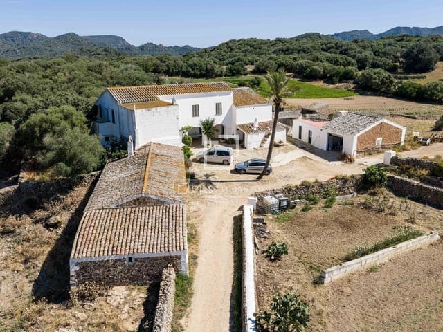 8 bedroom Finca/Country House for sale in Ciutadella de Menorca with garage - € 4,200,000 (Ref: 9866038)