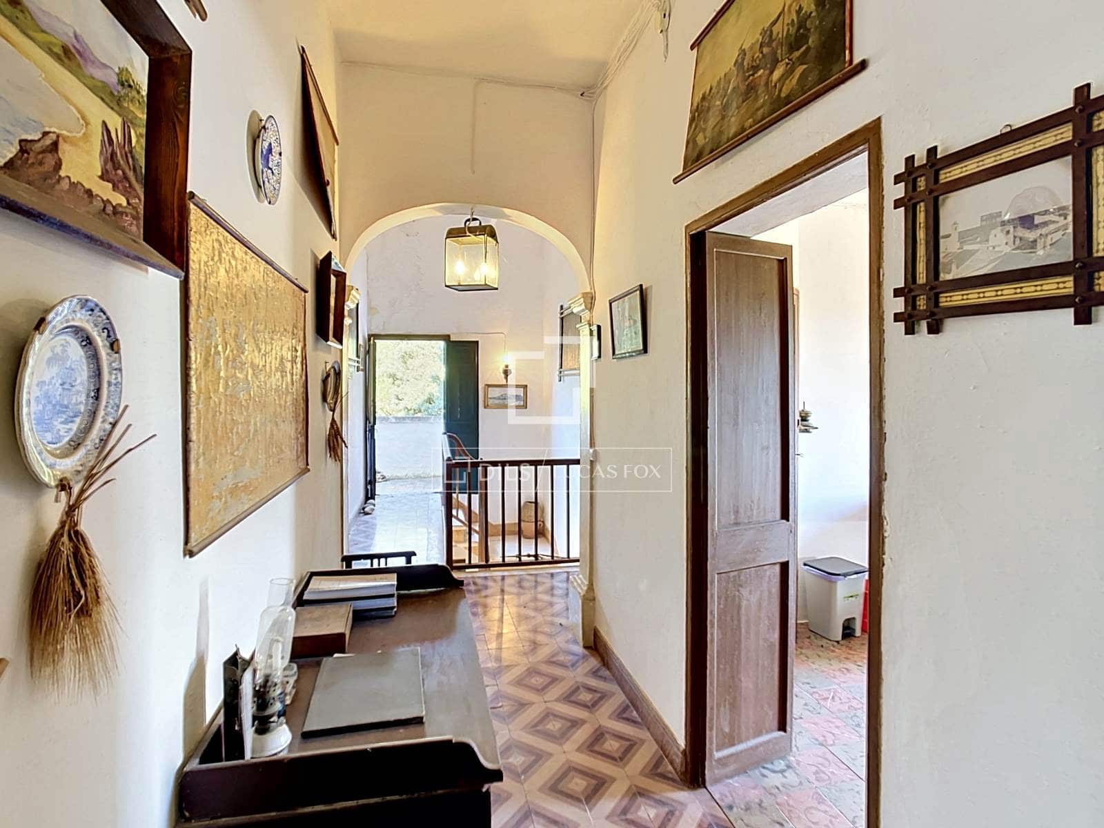 8 slaapkamer Finca/Landhuis te koop in Ciutadella de Menorca met garage - € 4.200.000 (Ref: 9866038)