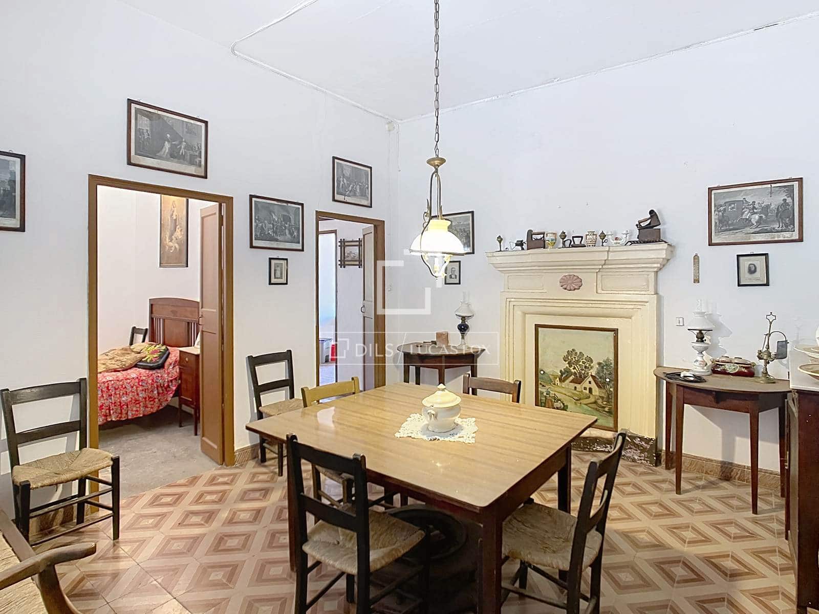 8 slaapkamer Finca/Landhuis te koop in Ciutadella de Menorca met garage - € 4.200.000 (Ref: 9866038)