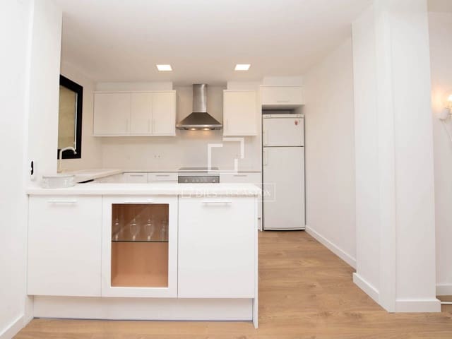 3 chambre Appartement à vendre à Platja d'Aro, Castell-Platja d'Aro avec piscine garage - 495 000 € (Ref: 9866134)
