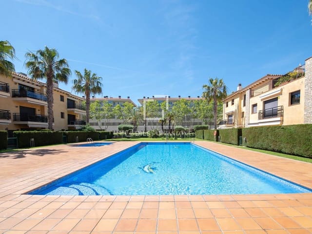 3 chambre Appartement à vendre à Platja d'Aro, Castell-Platja d'Aro avec piscine garage - 495 000 € (Ref: 9866134)