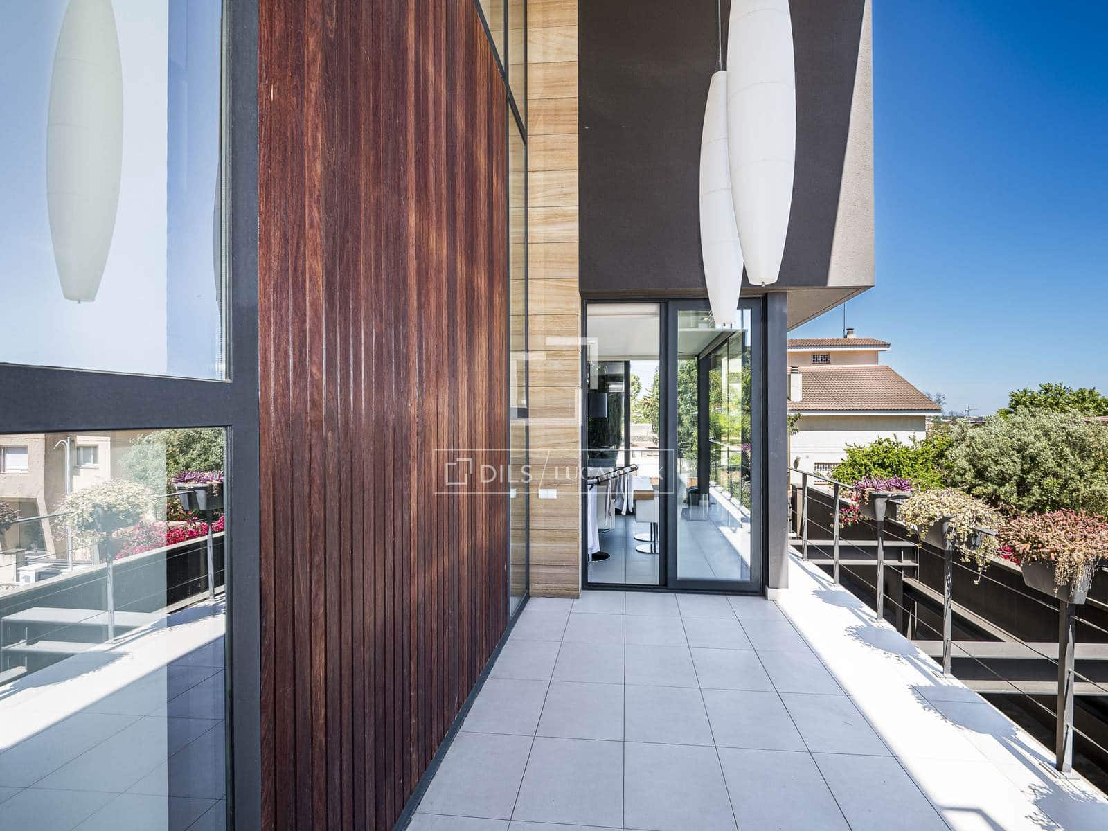 3 soveværelse Villa til leje i Castelldefels med swimmingpool garage - € 5.600 (Ref: 9866135)