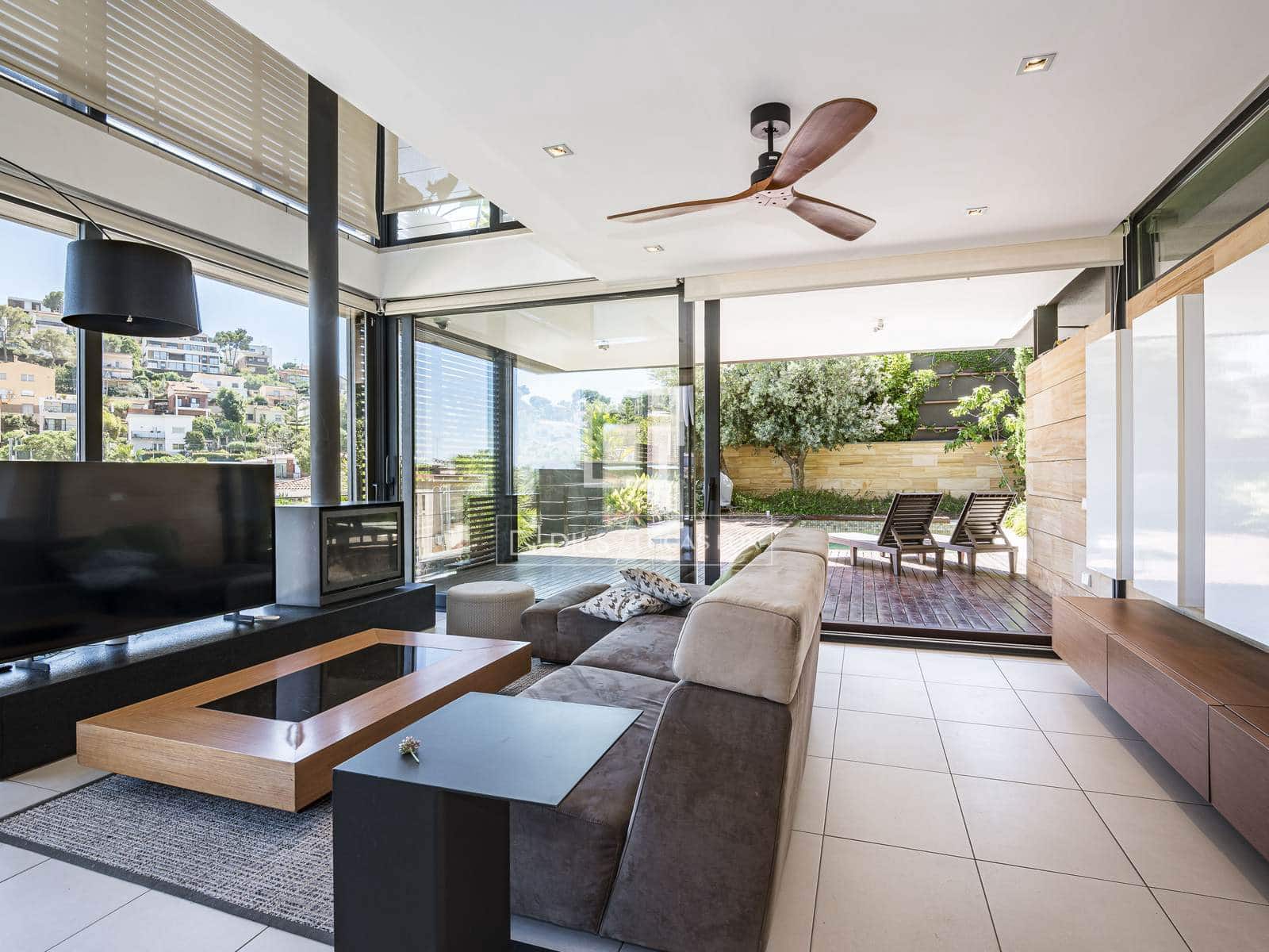 3 soveværelse Villa til leje i Castelldefels med swimmingpool garage - € 5.600 (Ref: 9866135)