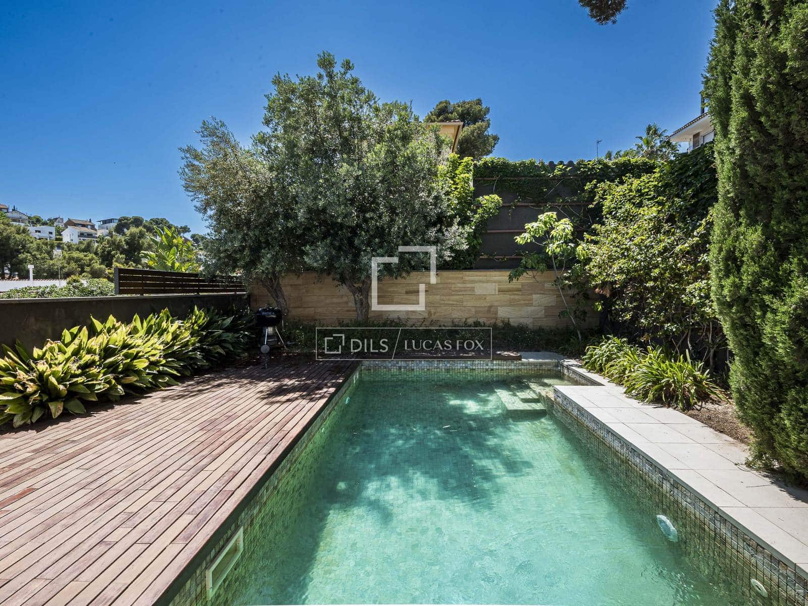 3 soveværelse Villa til leje i Castelldefels med swimmingpool garage - € 5.600 (Ref: 9866135)