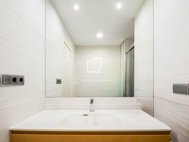 4 slaapkamer Villa te koop in Castelldefels - € 850.000 (Ref: 9866136)