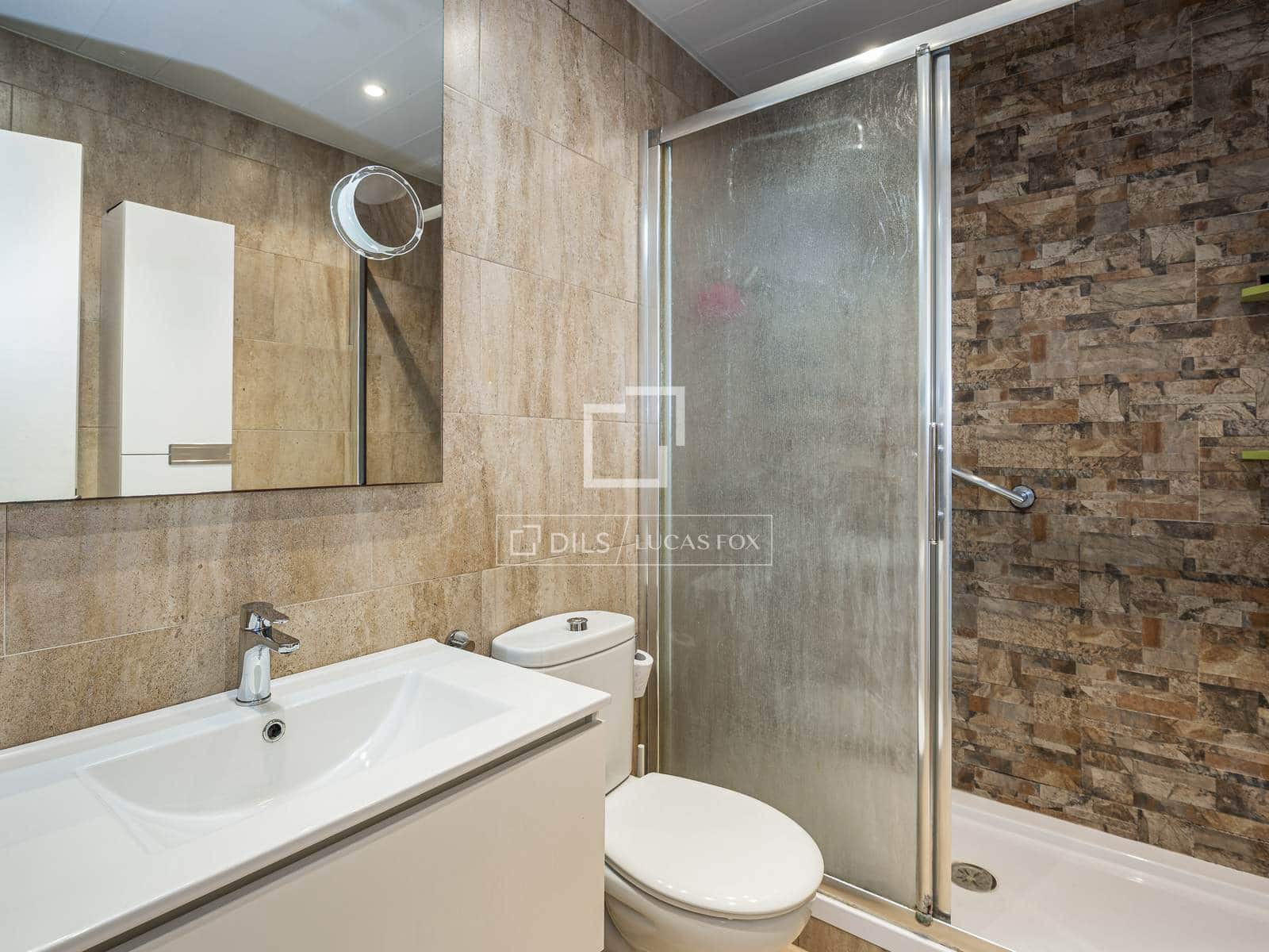4 slaapkamer Villa te koop in Castelldefels met garage - € 850.000 (Ref: 9866136)
