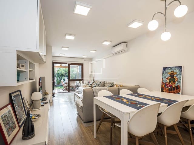 4 slaapkamer Villa te koop in Castelldefels - € 850.000 (Ref: 9866136)